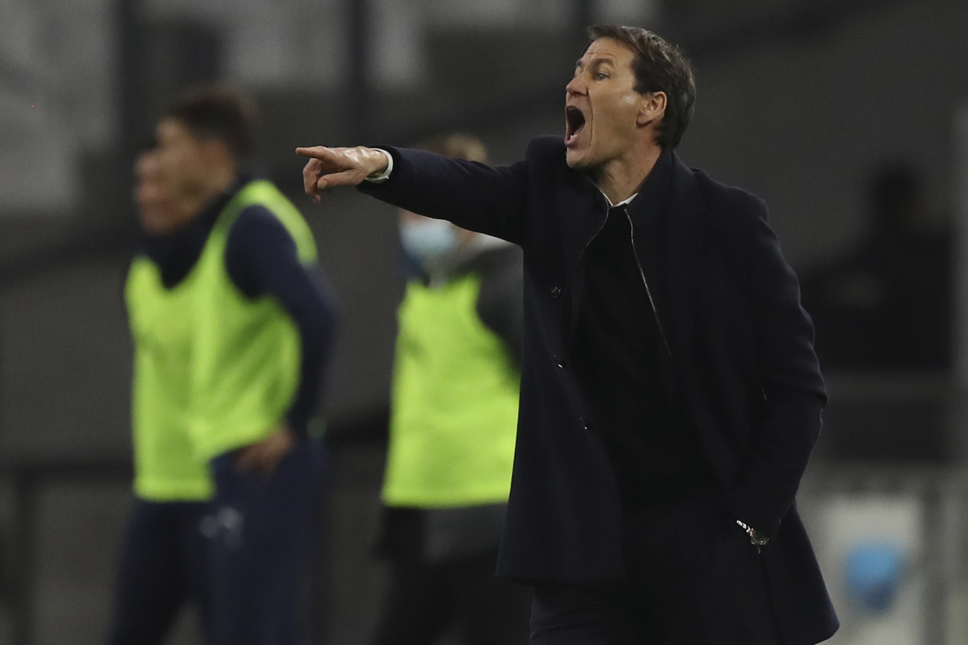 RUDI GARCIA MENTRE ALLENA