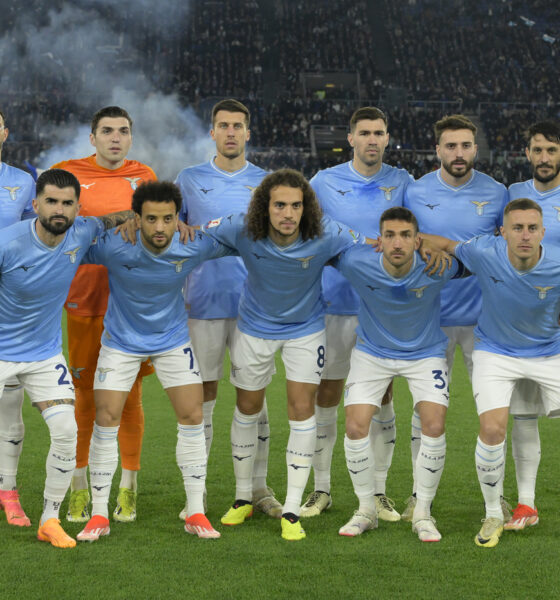 La Lazio schierata in campo contro la Juventus