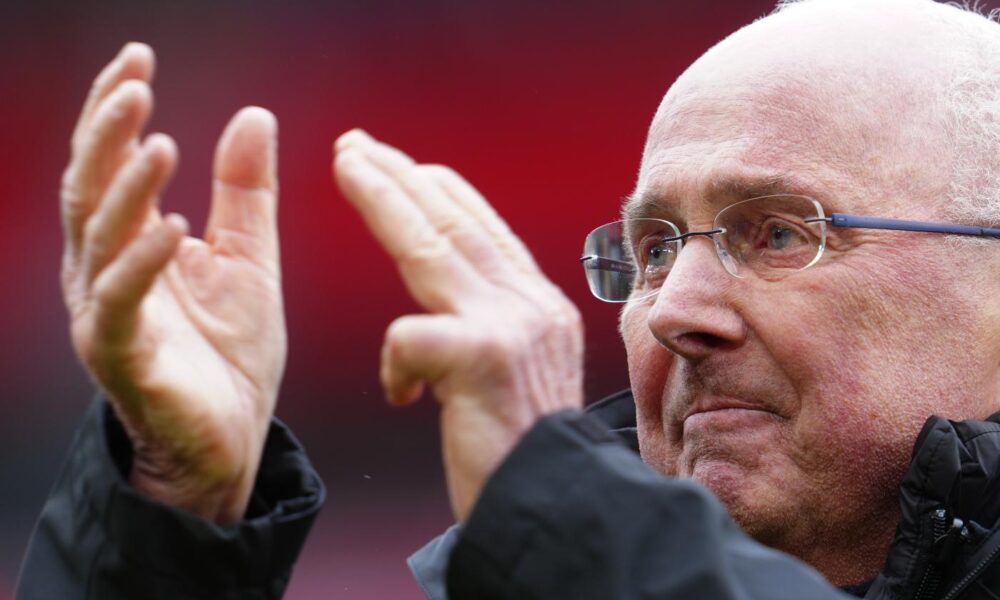 Sven-Goran Eriksson commosso ad Anfield