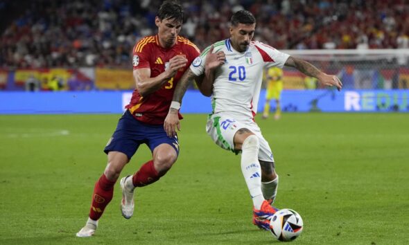 Mattia Zaccagni con la maglia dell'Italia