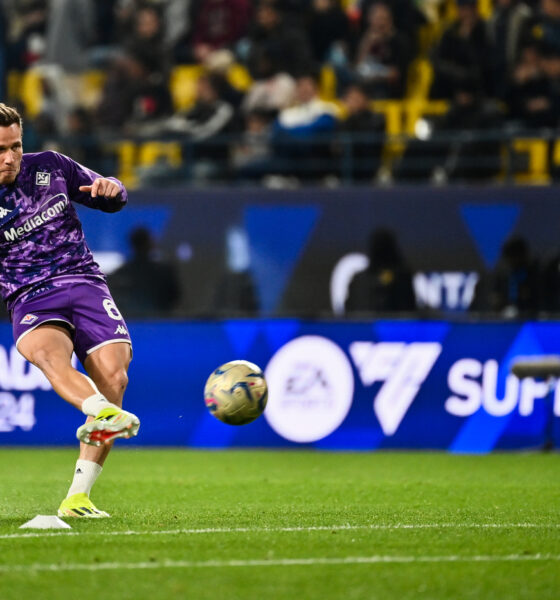 Arthur Melo con la maglia della Fiorentina