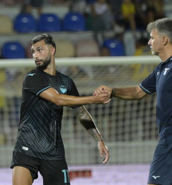 Castellanos da la mano a Baroni