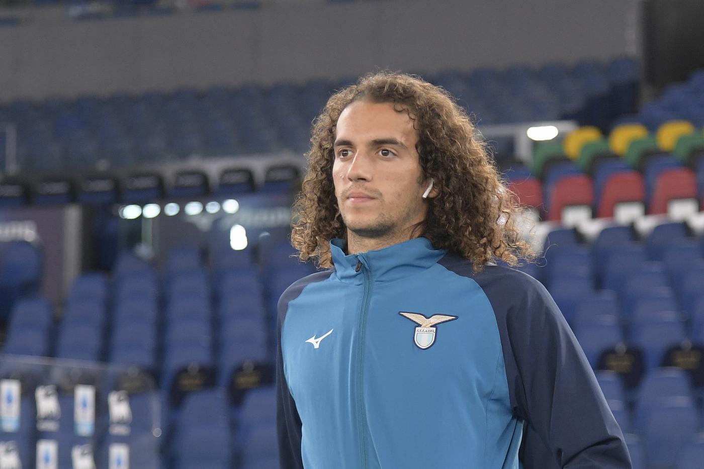 Guendouzi con la maglia della Lazio