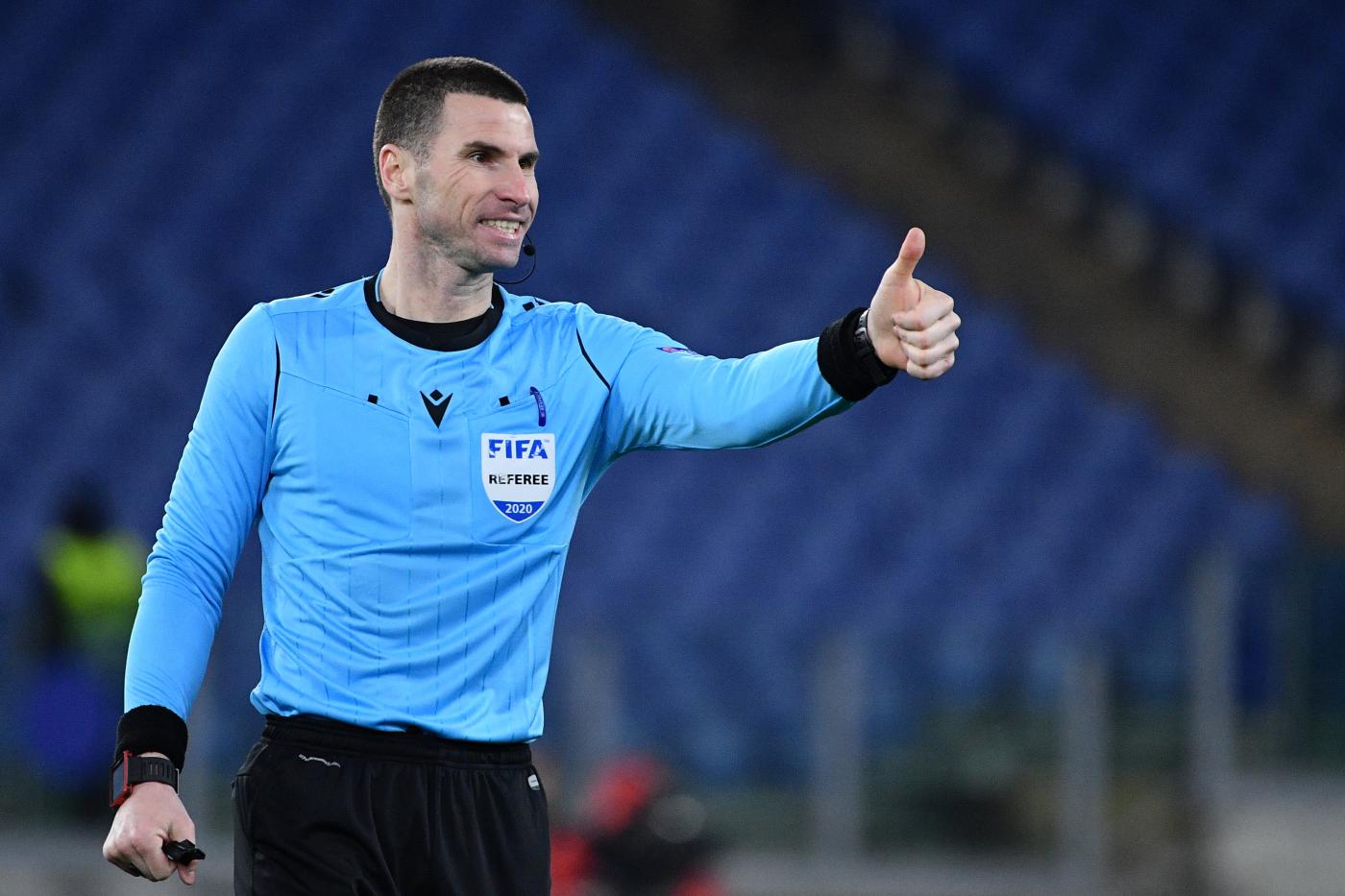 Georgi Kabakov, arbitro bulgaro