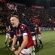 Ferguson esulta con la maglia del Bologna