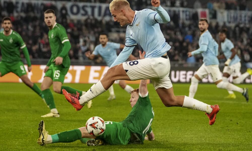 Una fase della partita tra Lazio e Ludogorets