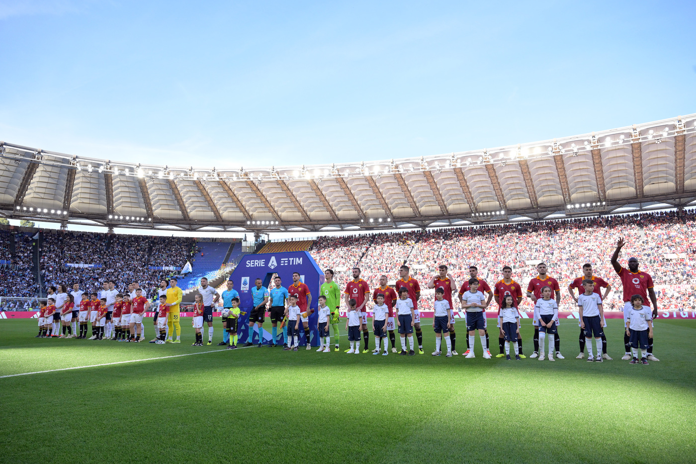 Roma e Lazio in campo per il Derby