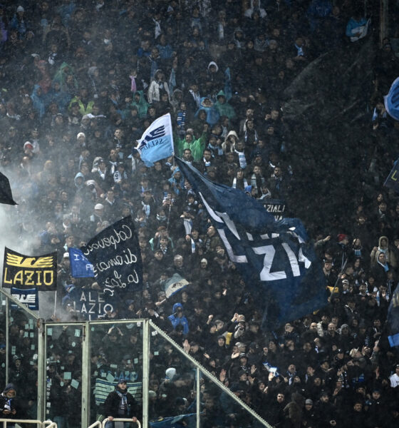 Tifosi della Lazio in trasferta