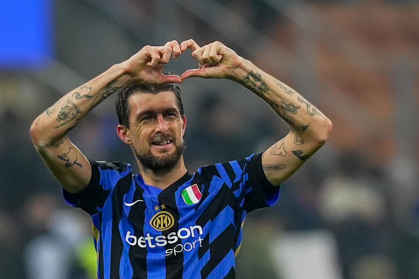 Acerbi con la maglia dell'Inter