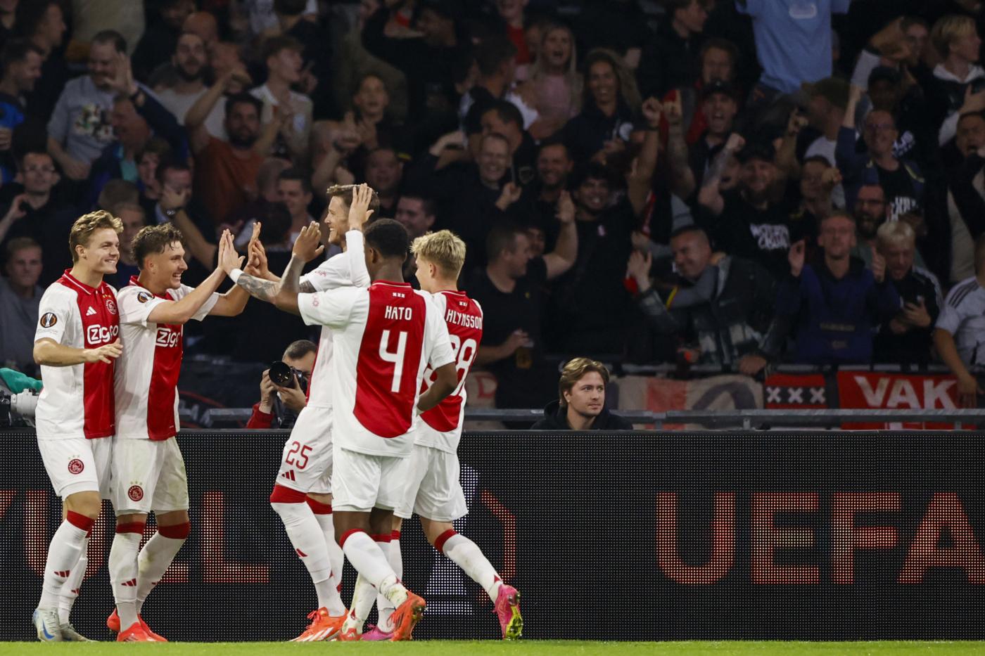 L'Ajax esulta in Europa League