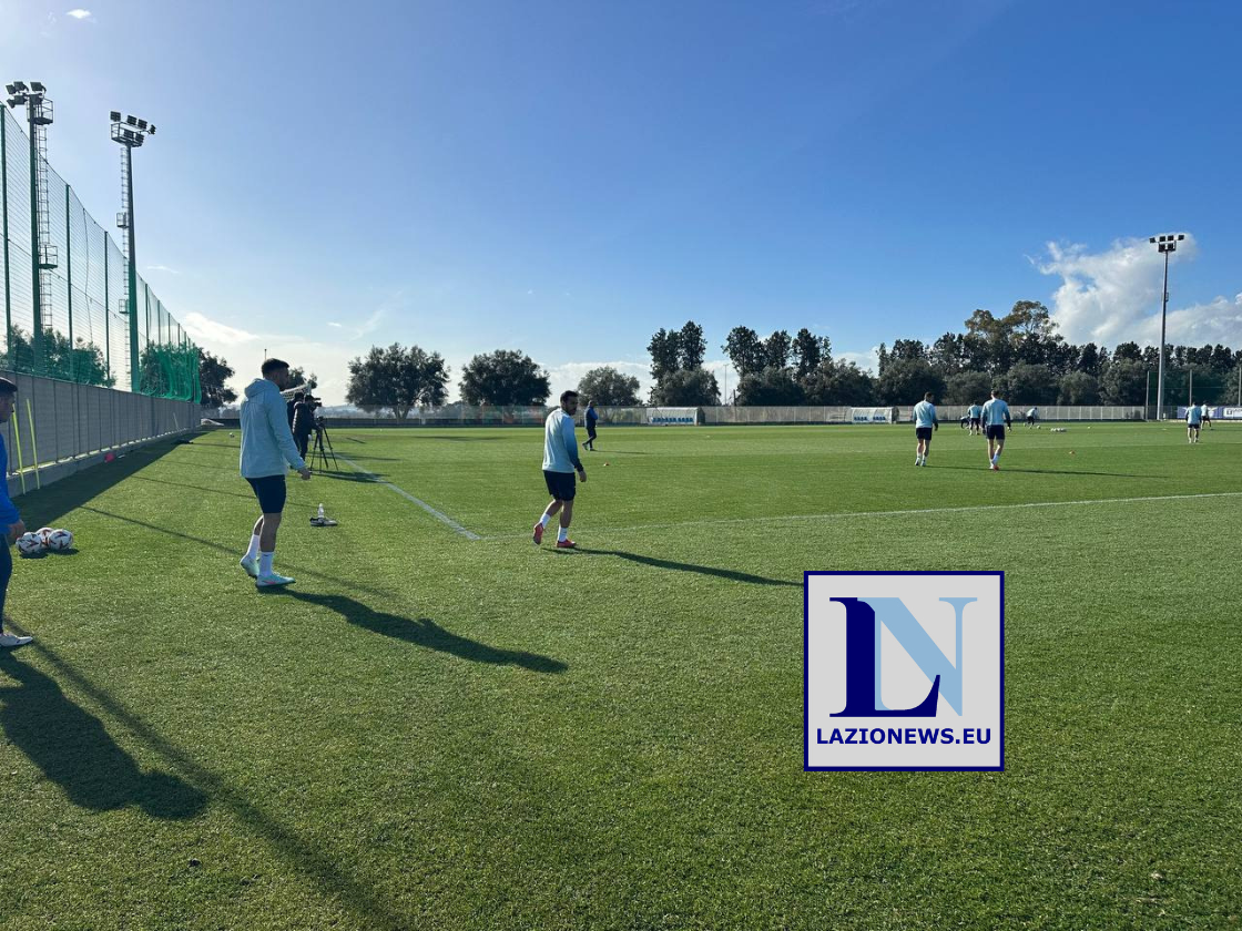 Allenamento Lazio ingresso in campo Formello