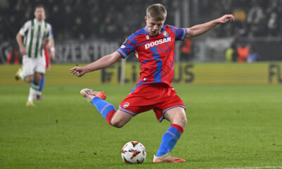 Cerv in azione con il Viktoria Plzen