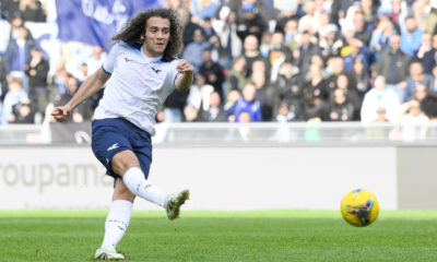 Guendouzi con la maglia della Lazio